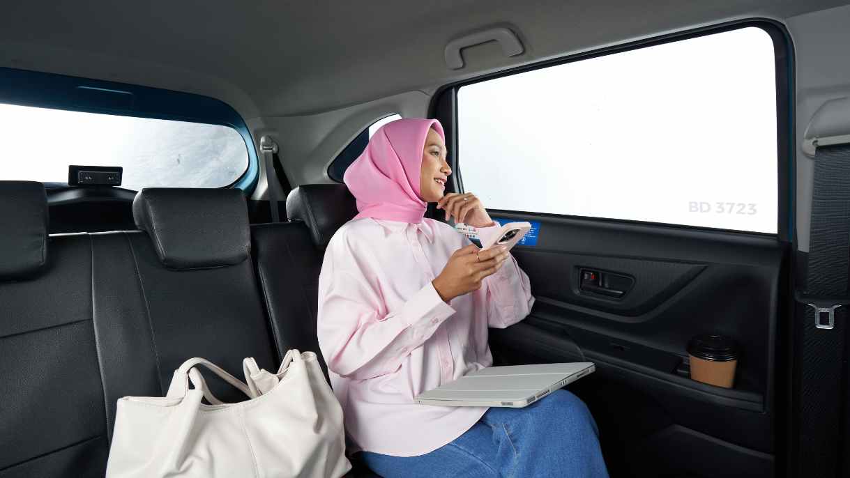 Cara Menikmati Perjalanan di Mobil